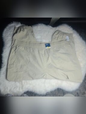 NWT Old Navy Khaki Brown Joggers women's